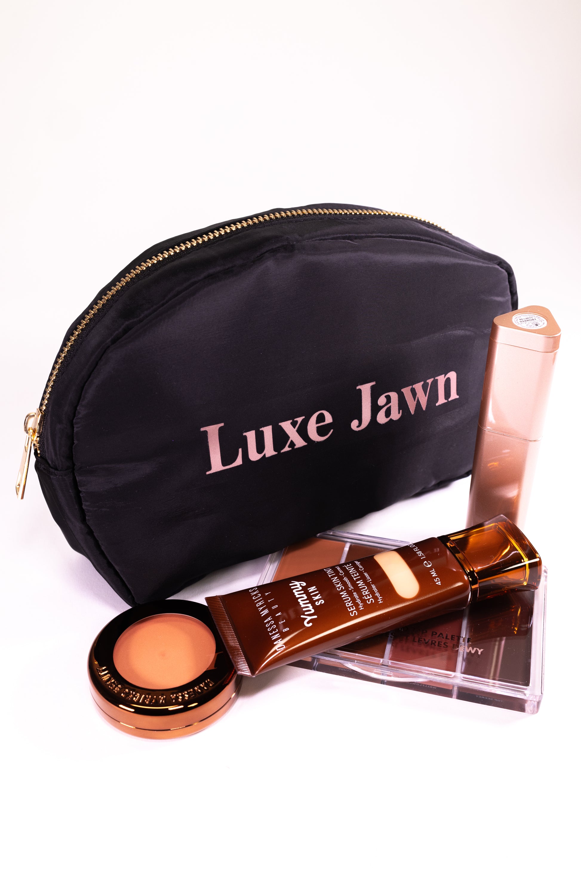 Makeup Bag with the words Luxe Jawn