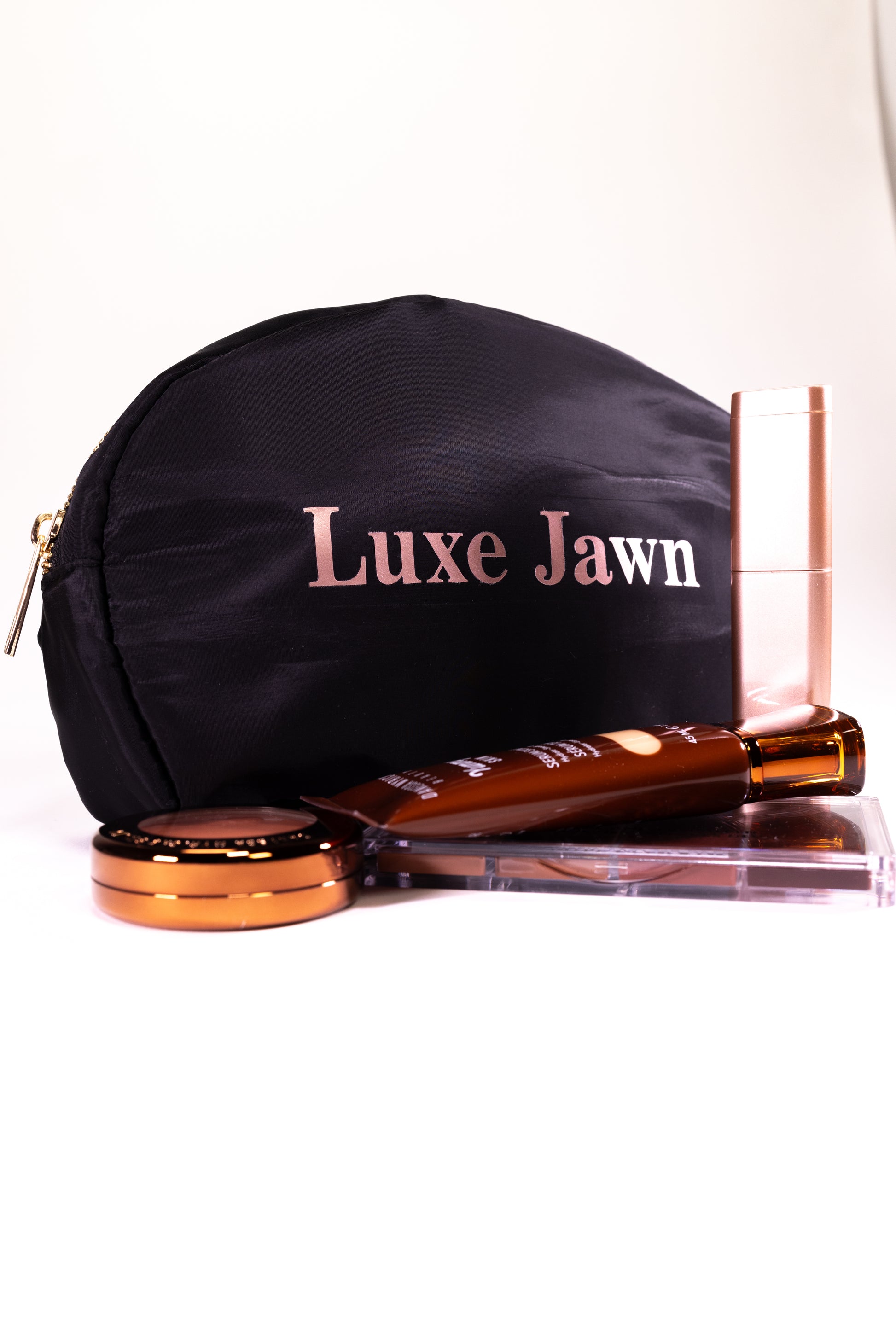 Makeup Bag with the words Luxe Jawn
