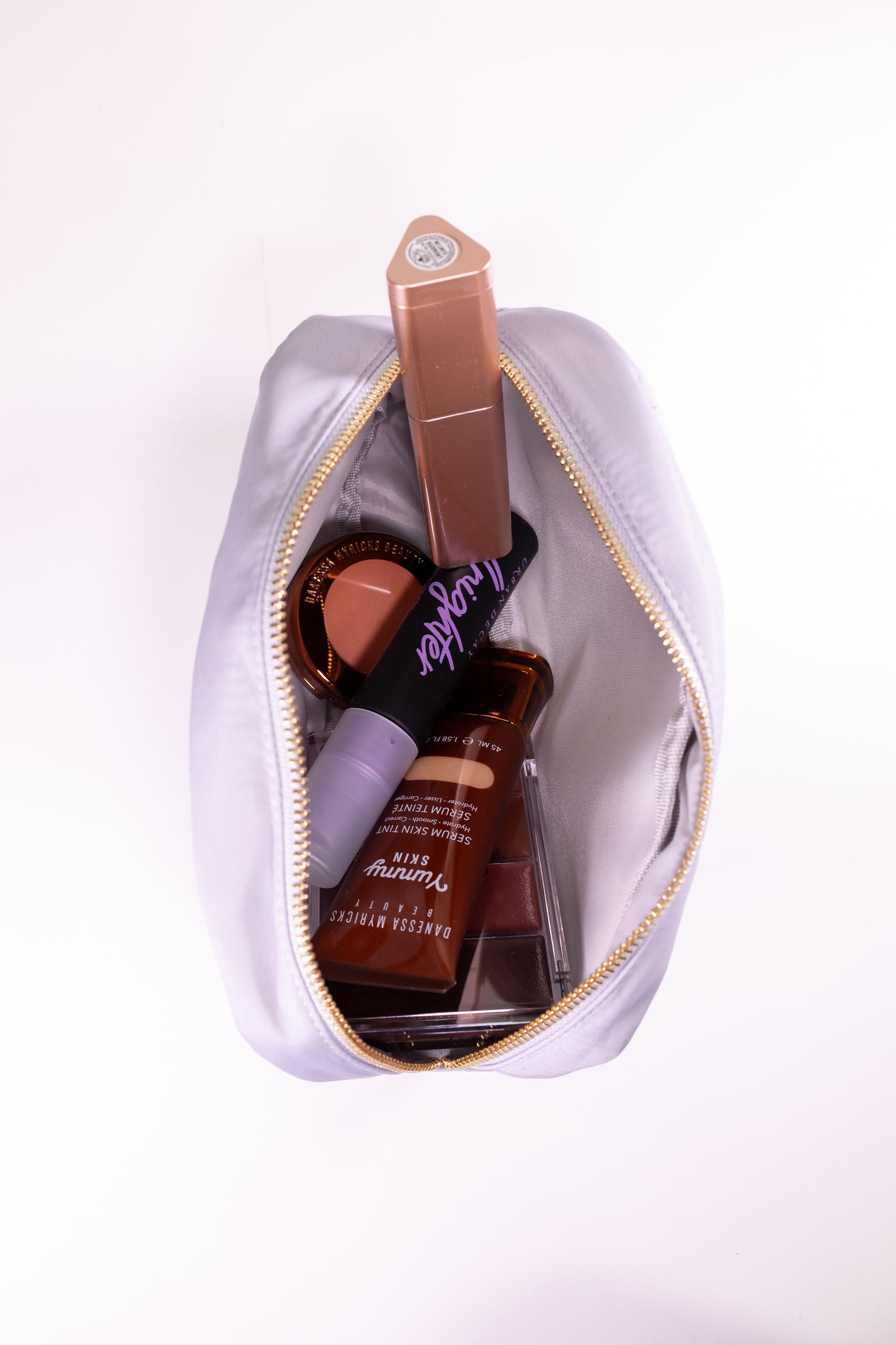 Makeup Bag with the words Luxe Jawn